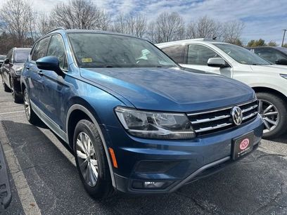 Used 2018 Volkswagen Tiguan SE w/ Front Fog Lights Package