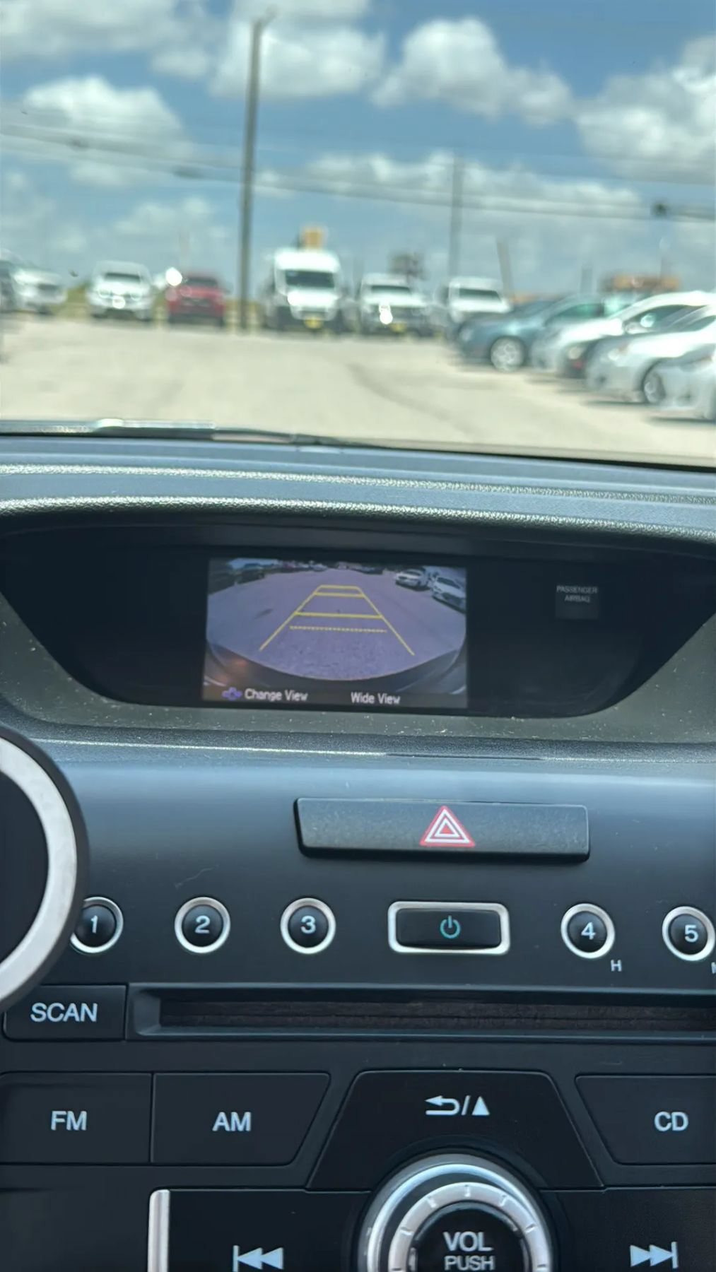 Used 2015 Honda CR-V LX image 17