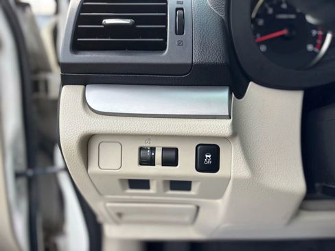 Used 2013 Subaru Crosstrek 2.0i Limited image 20