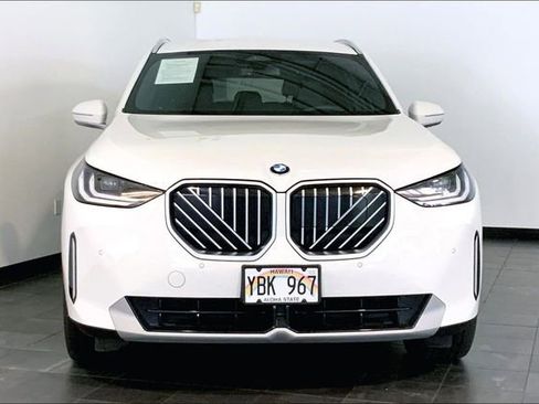 Used 2025 BMW X3 xDrive30i image 3