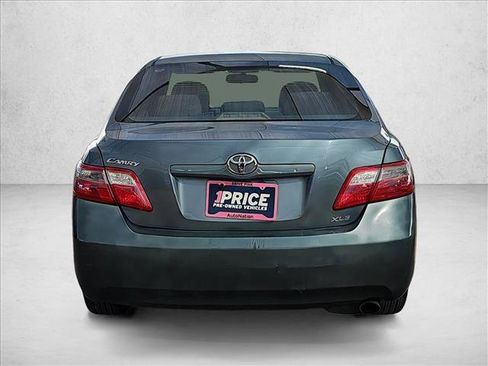 Used 2009 Toyota Camry XLE FWD image 4