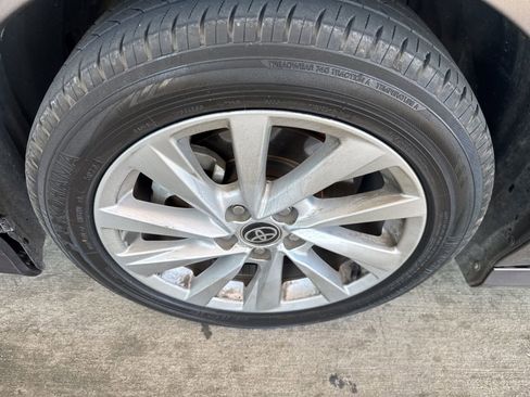 Used 2024 Toyota Camry LE image 2