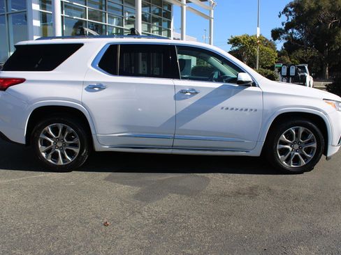 Used 2019 Chevrolet Traverse Premier w/ LPO, 'HIT The Road' Package image 9