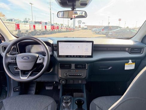 New 2025 Ford Maverick XLT w/ Black Appearance Package image 29