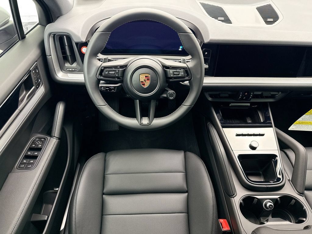 Used 2026 Porsche Cayenne AWD/4WD image 13