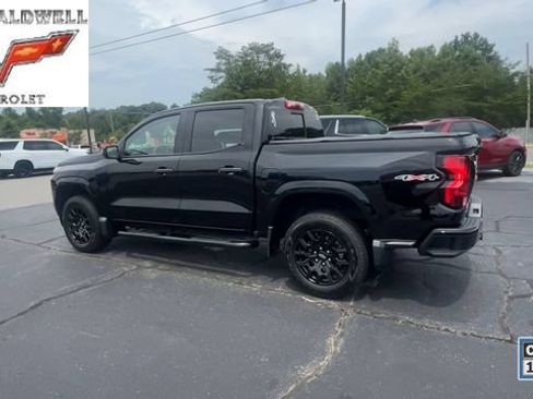Used 2025 Chevrolet Colorado W/T w/ WT Custom Package AWD/4WD image 6