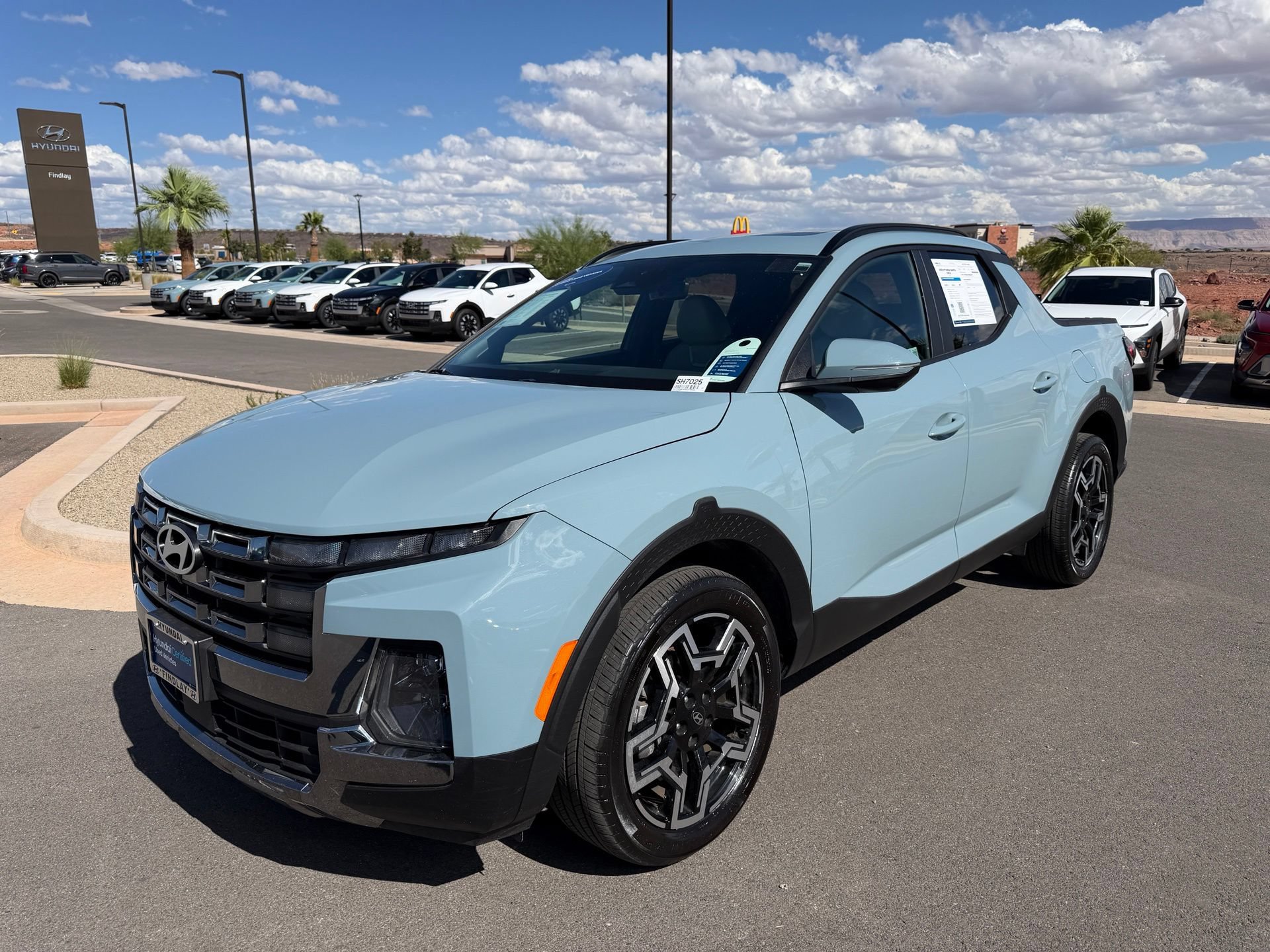 Certified 2025 Hyundai Santa Cruz Limited AWD/4WD image 1