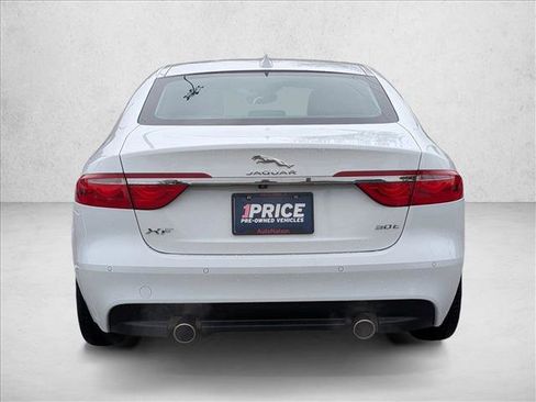 Used 2019 Jaguar XF Prestige image 7