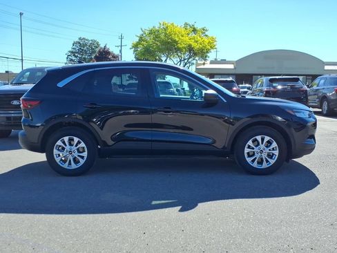 Used 2023 Ford Escape Active AWD/4WD image 6