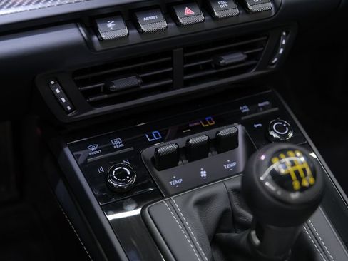 Used 2026 Porsche 911 GT3 RWD image 49