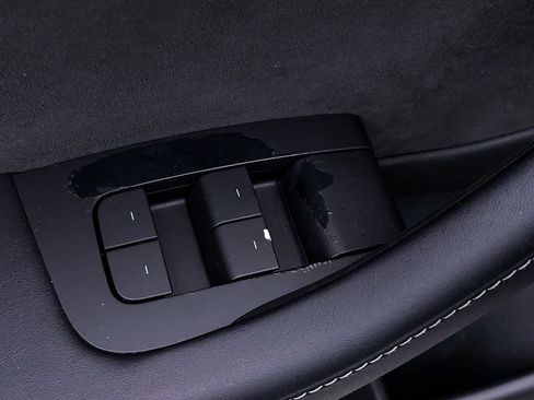 Used 2023 Tesla Model 3 Standard Range image 16