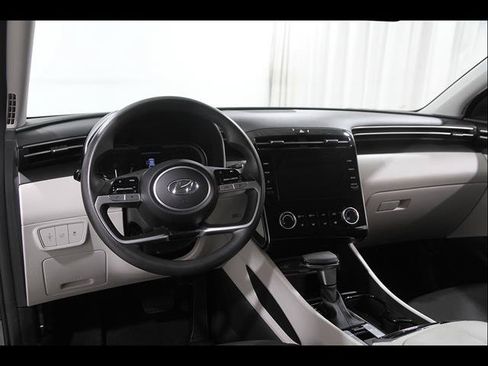 Certified 2023 Hyundai Tucson SEL AWD/4WD image 6
