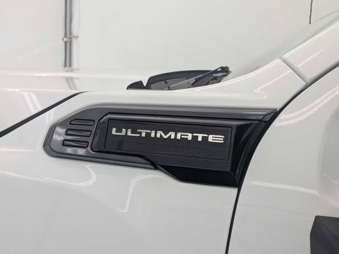 Used 2025 GMC Sierra 3500 Denali Ultimate AWD/4WD image 12