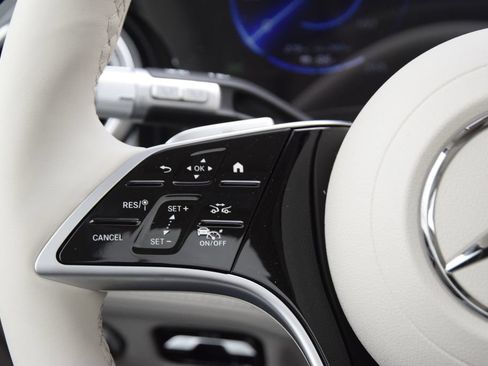 New 2026 Mercedes-Benz EQS 400 4MATIC SUV image 22