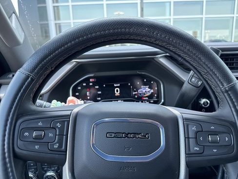 Used 2025 GMC Sierra 2500 Denali w/ Technology Package AWD/4WD image 16