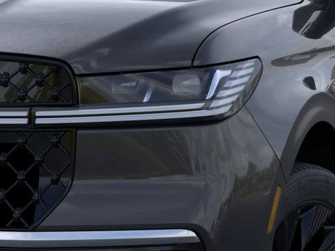 New 2026 Lincoln Navigator L Reserve image 19