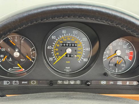 Used 1989 Mercedes-Benz 560 SL image 31