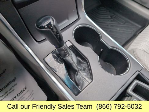 Used 2016 Toyota Camry LE image 24
