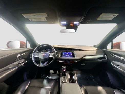 Used 2021 Cadillac XT4 Premium Luxury FWD image 14