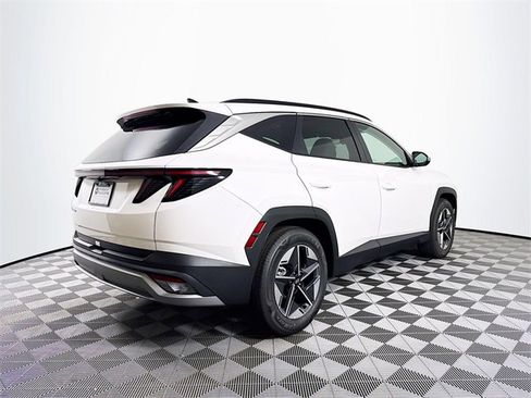 Certified 2025 Hyundai Tucson SEL image 6