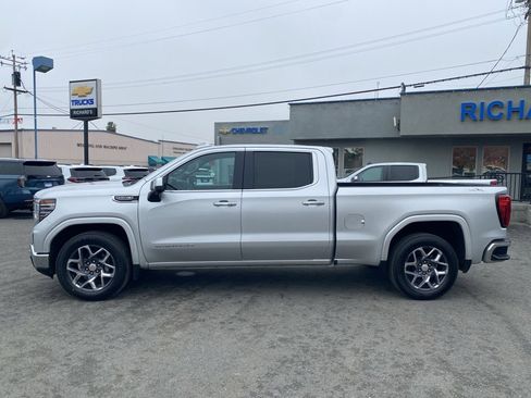 Used 2022 GMC Sierra 1500 SLT w/ SLT Premium Plus Package image 8