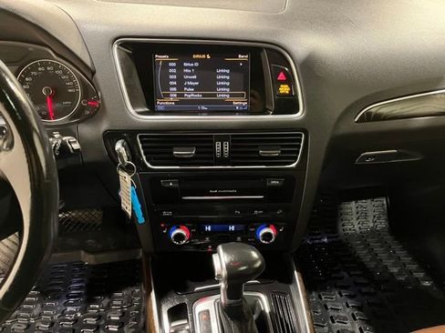 Used 2016 Audi Q5 2.0T Premium Plus w/ Technology Package image 28