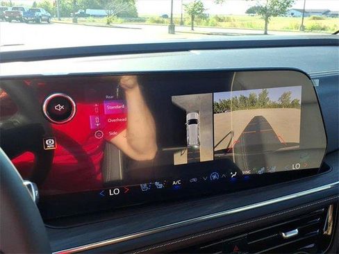 New 2026 Chevrolet Tahoe Premier image 9