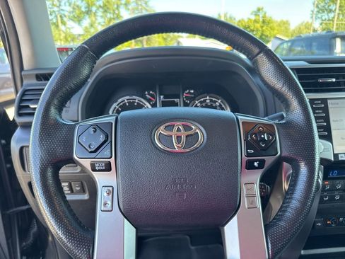 Used 2024 Toyota 4Runner Limited image 21