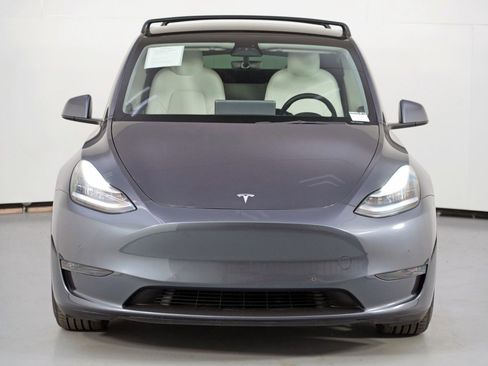 Used 2021 Tesla Model Y Performance image 47