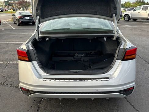 Used 2022 Nissan Altima 2.5 SV FWD image 16