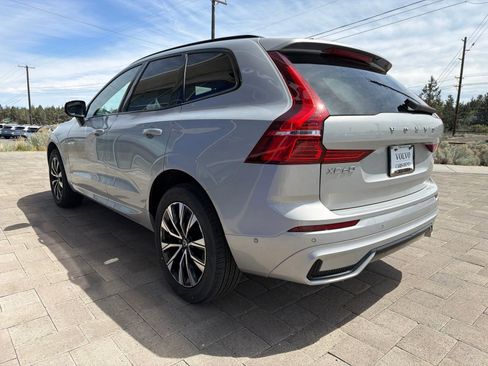 Used 2025 Volvo XC60 B5 Plus AWD/4WD image 5