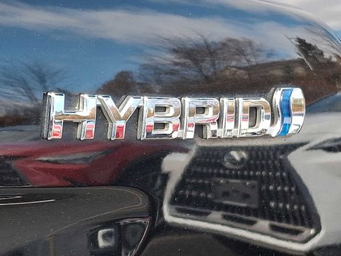 Used 2018 Toyota Prius Four Touring image 26