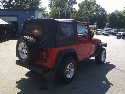 Used 2005 Jeep Wrangler X w/ Tire & Wheel Group (Ecco) AWD/4WD image 5