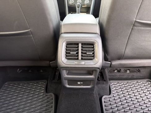 Used 2023 Volkswagen Taos SE FWD image 20