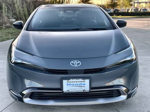 Used 2024 Toyota Prius XLE image 7