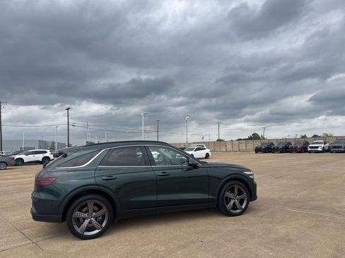 Used 2022 Genesis GV70 3.5T Sport w/ Sport Prestige Package image 24