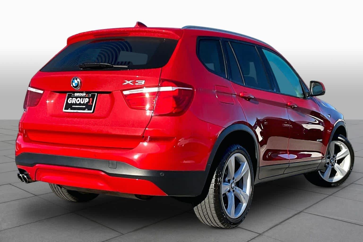 Used 2017 BMW X3 sDrive28i RWD image 12