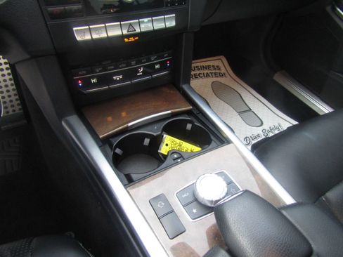 Used 2015 Mercedes-Benz E 350 4MATIC Sedan w/ Premium 1 Package image 17