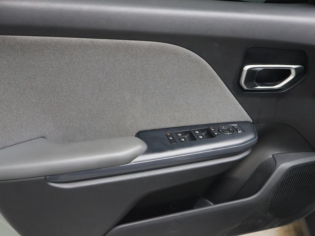 Used 2025 Kia K4 EX FWD image 15