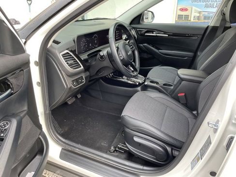 Certified 2024 Kia Seltos S image 8