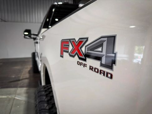 Used 2026 Ford F350 Platinum AWD/4WD image 7