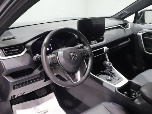 Used 2025 Toyota RAV4 XSE w/ Advanced Technology Package AWD/4WD image 16