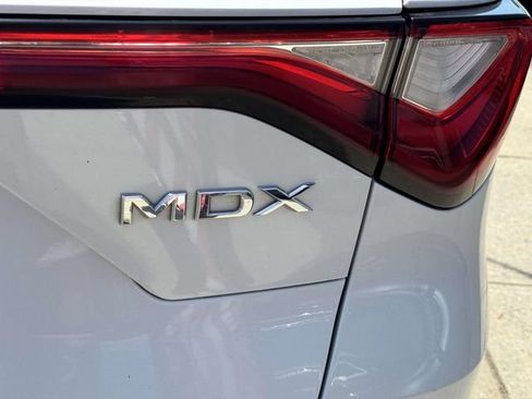 Used 2023 Acura MDX SH-AWD w/ Technology Package image 13