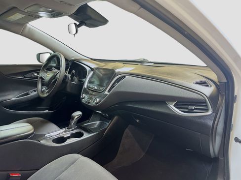Used 2024 Chevrolet Malibu LT FWD image 28