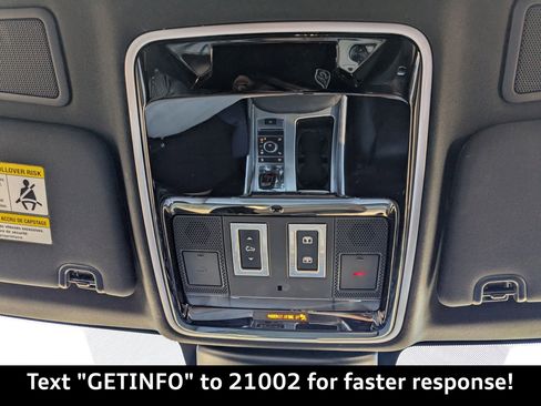 Used 2021 Land Rover Range Rover Sport SVR image 27