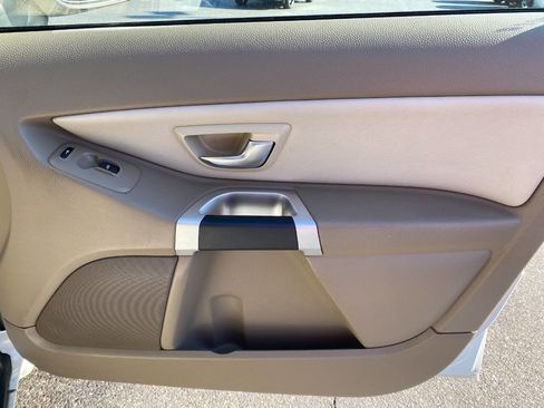 Used 2014 Volvo XC90 3.2 image 36