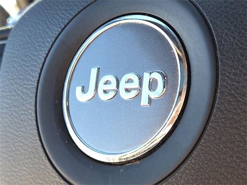 Used 2019 Jeep Grand Cherokee High Altitude image 25