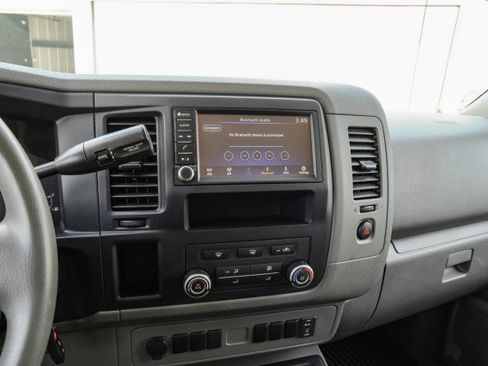 Used 2020 Nissan NV 3500 S image 23