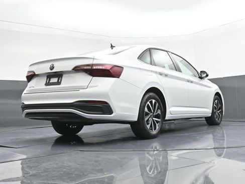 Used 2024 Volkswagen Jetta S image 30