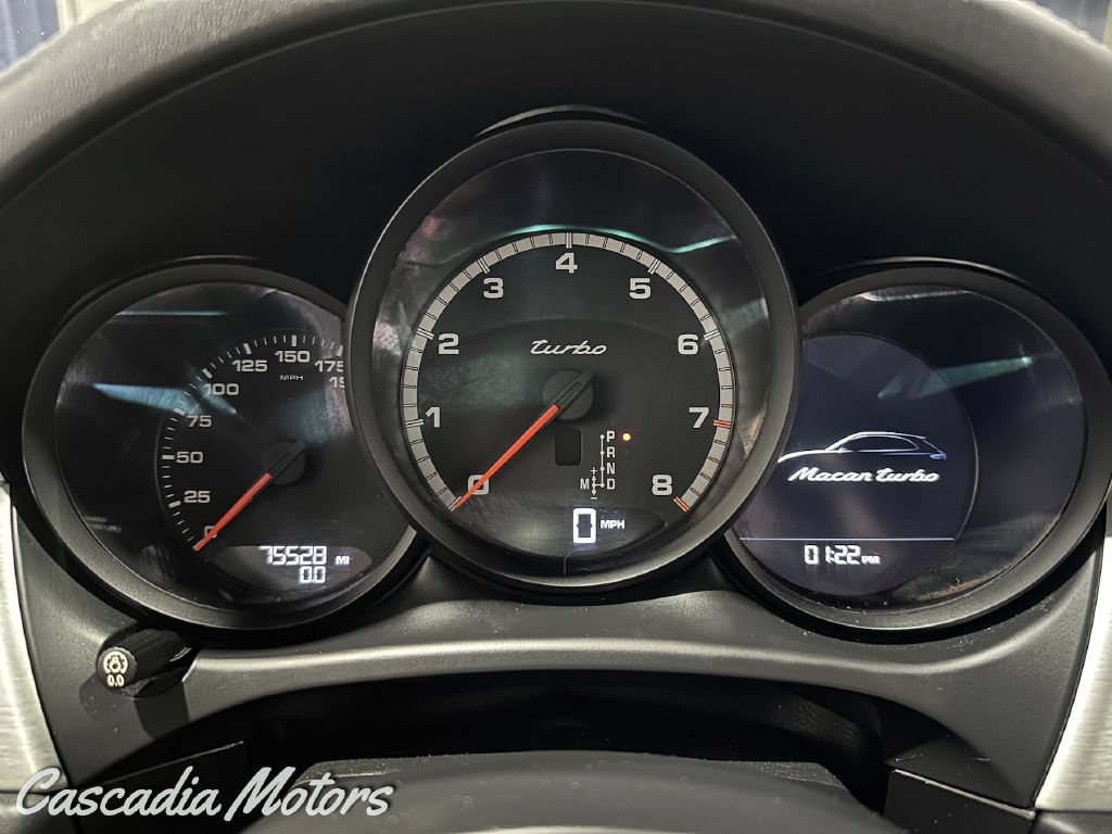 Used 2016 Porsche Macan Turbo AWD/4WD image 16
